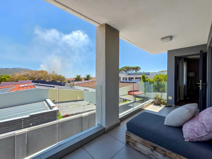 2 Bedroom Property for Sale in Vredehoek Western Cape